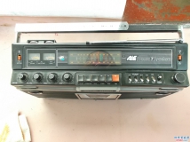 晒晒80年代7扬声器威廉姆斯收录机