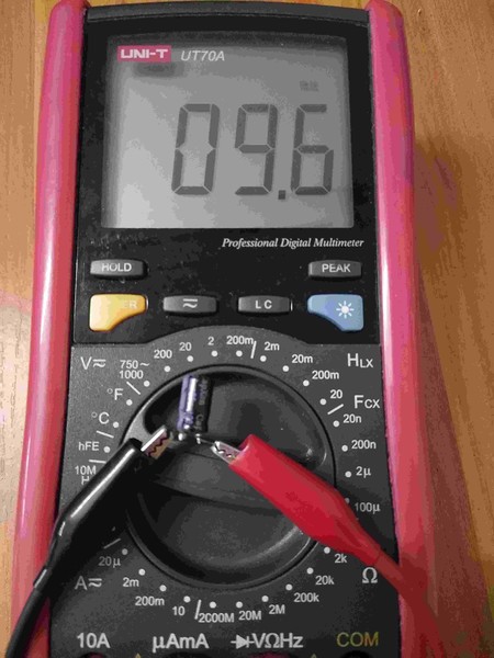 测量出容量显著降低