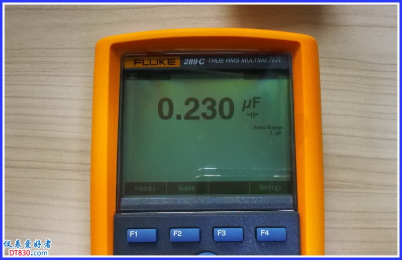 024测量0.22微法福禄克).jpg