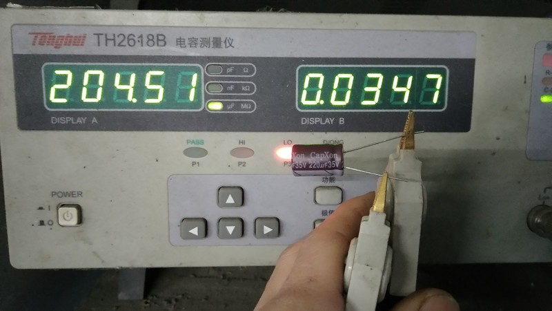 TH2618测量220UF.jpg