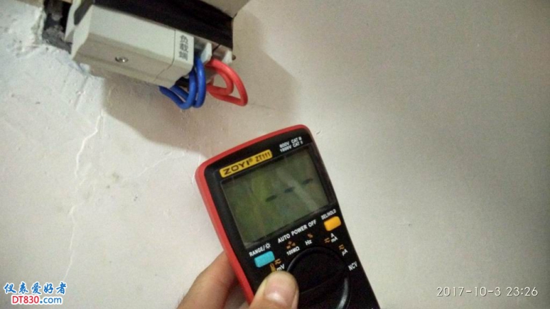 054.jpg
