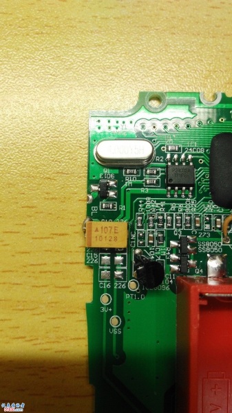 电解电容看着不舒服换了一颗胆电容 专治强迫症 偏执狂