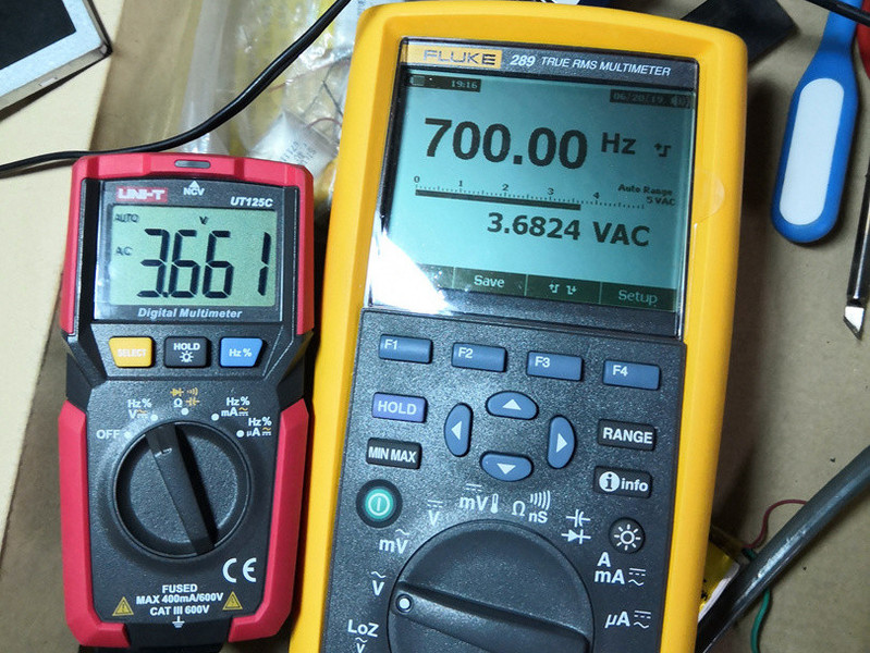 032 700hz.jpg