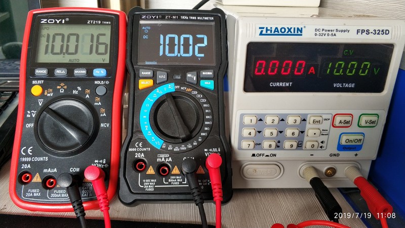10V