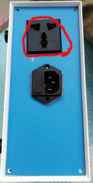 后面板插座外部.jpg