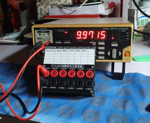 10.000V