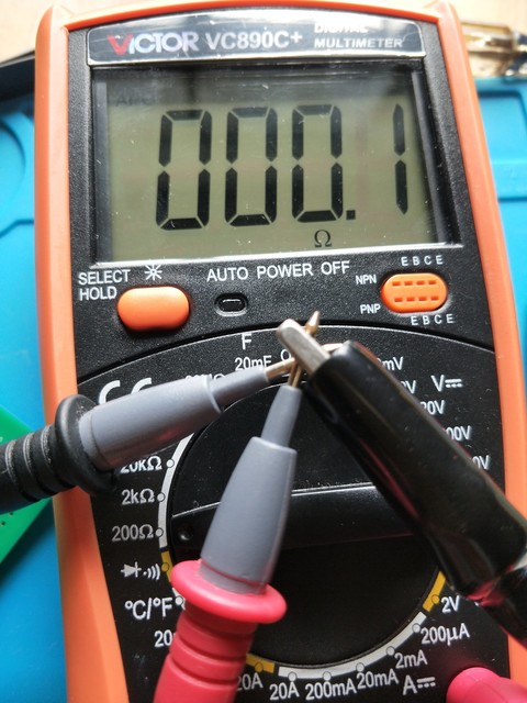 890C+表笔短接有一个底数