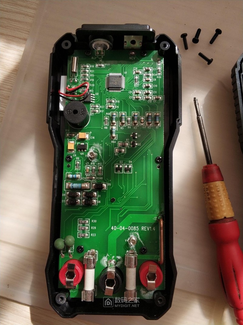 TA8304.jpg