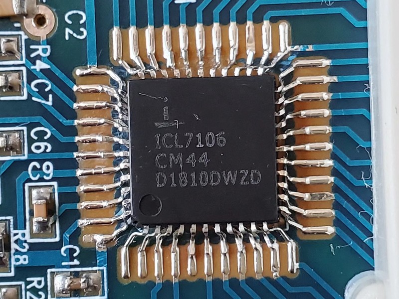 1 ICL7106.jpg