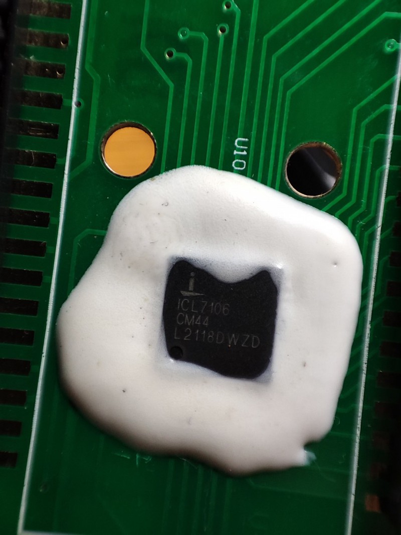 多一DY4100地阻仪更换牛屎芯ICL7106硬芯.