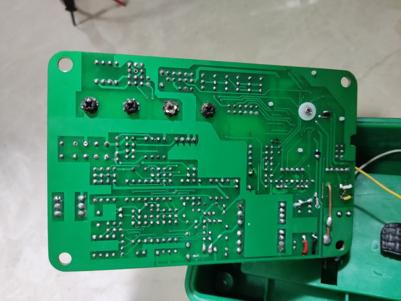 多一DY4100地阻仪更换牛屎芯ICL7106硬芯.