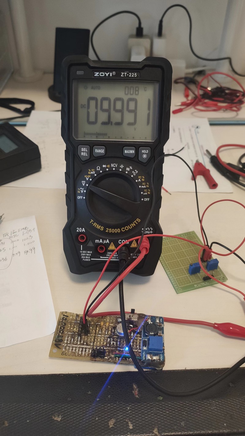 8℃ 10V
