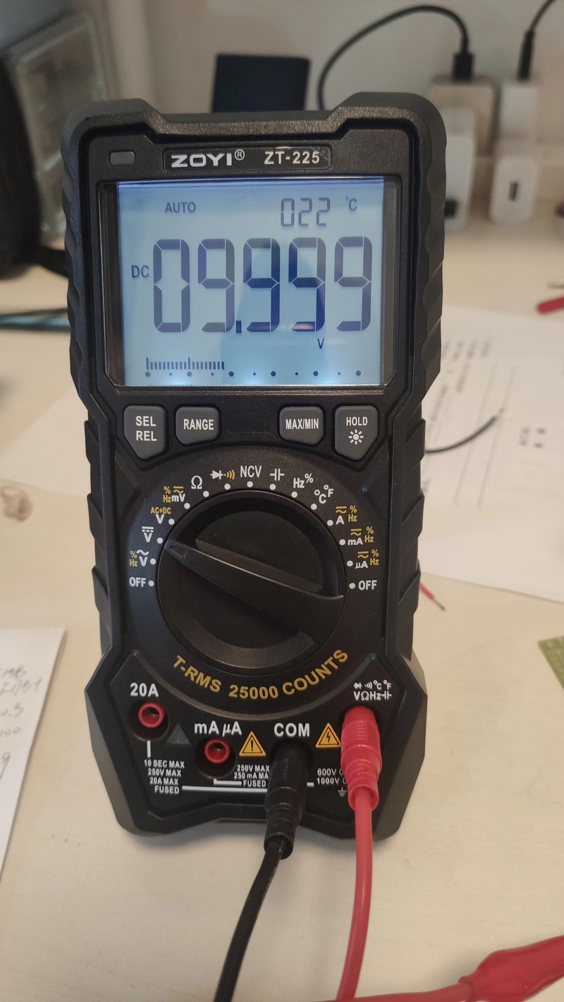 22℃ 10V