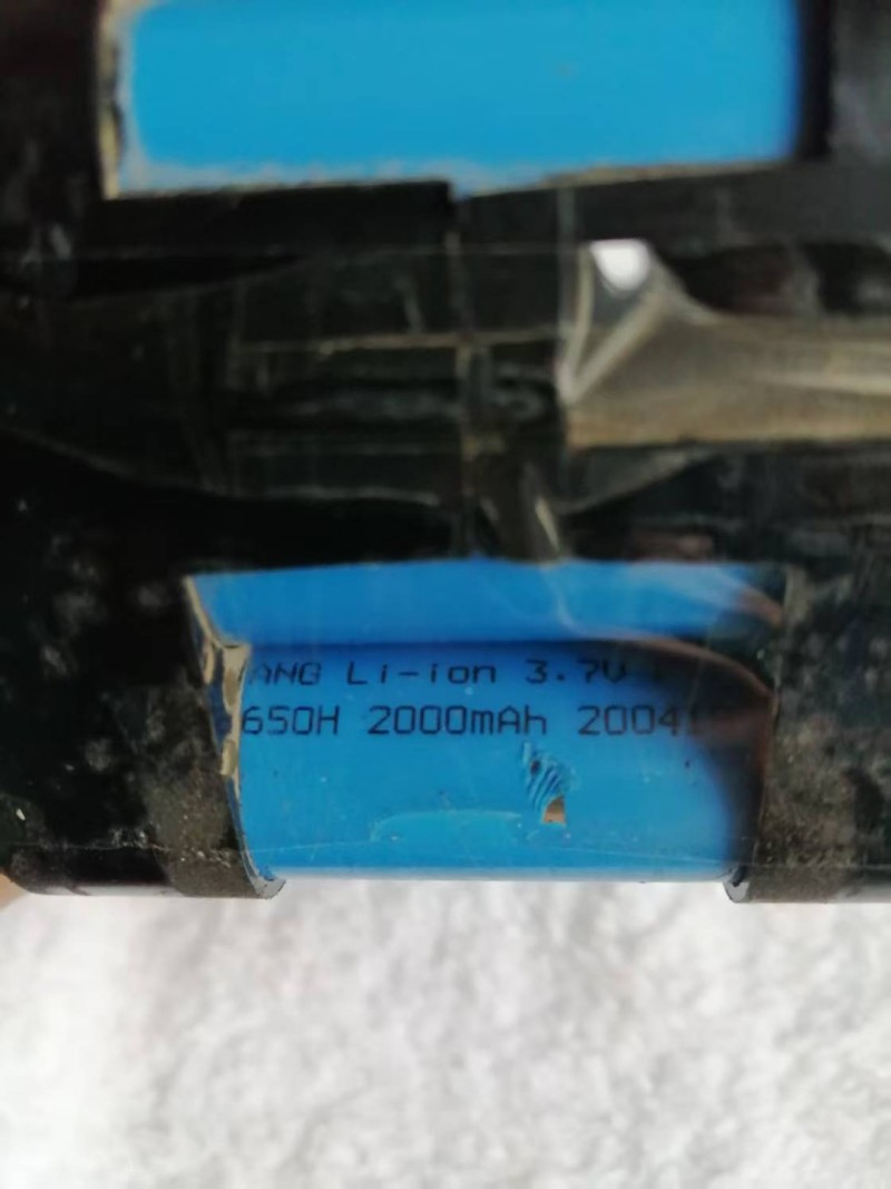 173525yus1doegdu81eu88.jpg