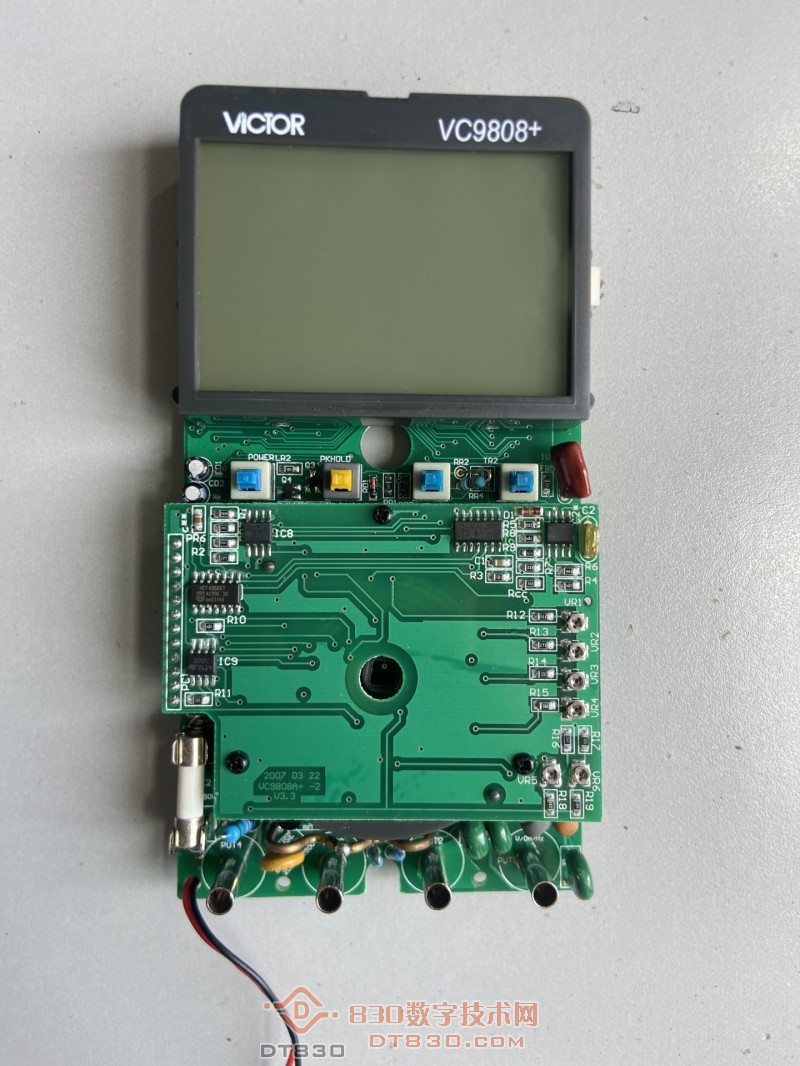 2005-08-10 VC9808A  -1 V2 04.JPG