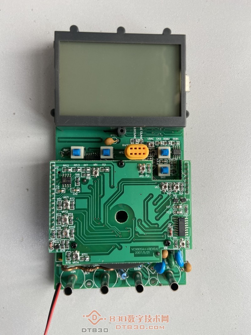 VC9805A  REV0.4 2007-5-21 04.JPG