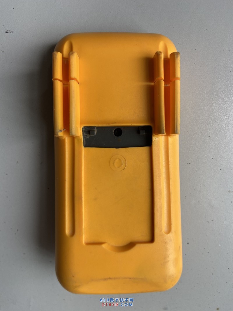 2004.03.05 VC9807A  V1.1 02.JPG