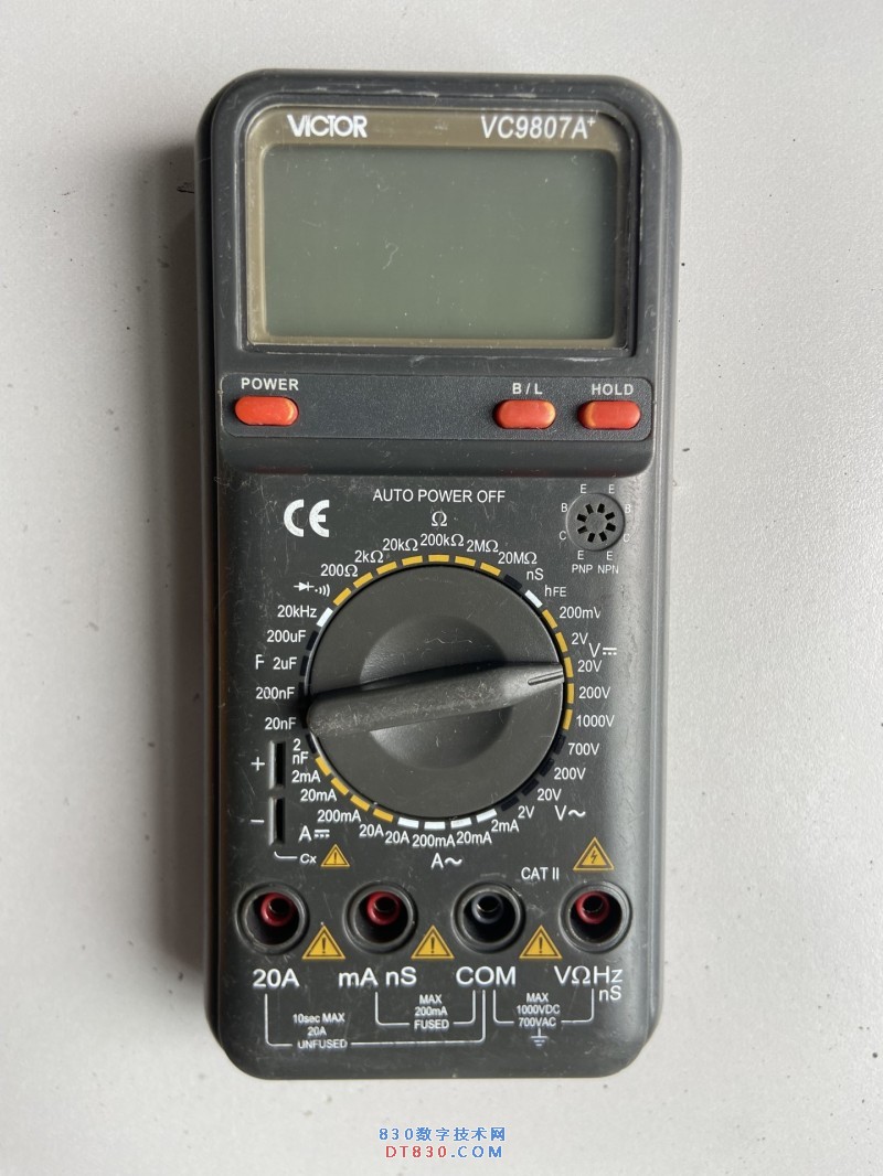 2004.03.05 VC9807A  V1.1 03.JPG