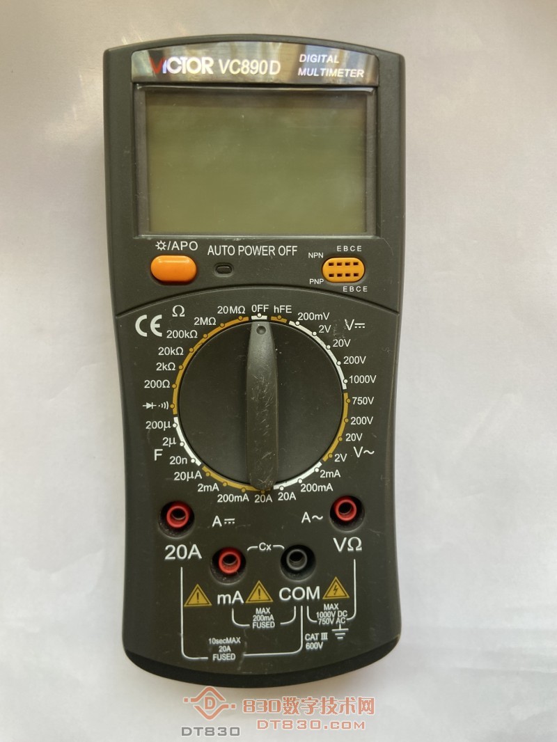 890D  -4 V0.3 2011-12-06 03.JPG
