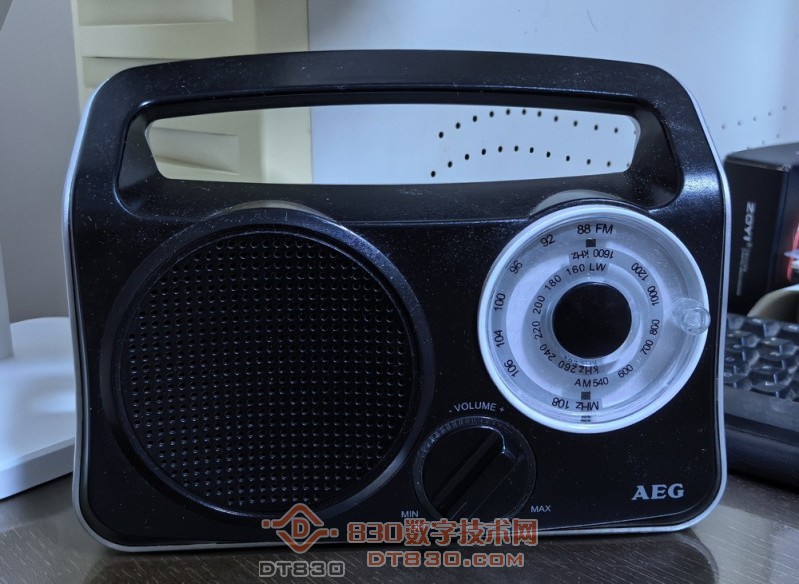 aeg02.jpg