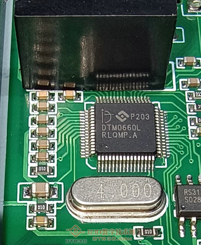 185956g02aax43os1z4sm3.jpg